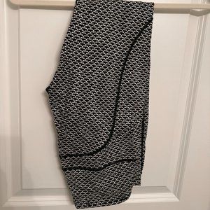 Lululemon Fast and Free Leggings - Rare Black & White Pattern, Size 4